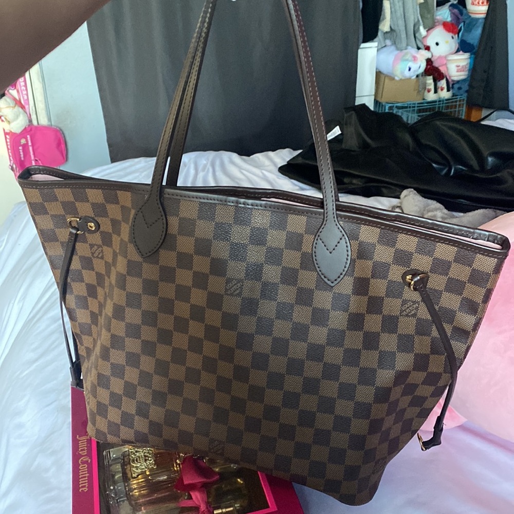 Louis Vuitton Neverfull MM - Picture 6 of 7